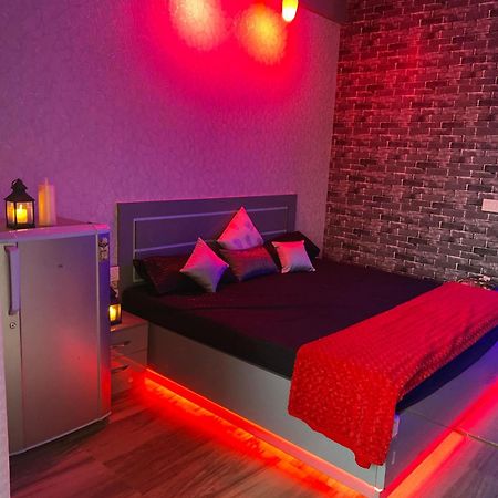 Kinky Dark Rooms Greater Noida Exterior photo